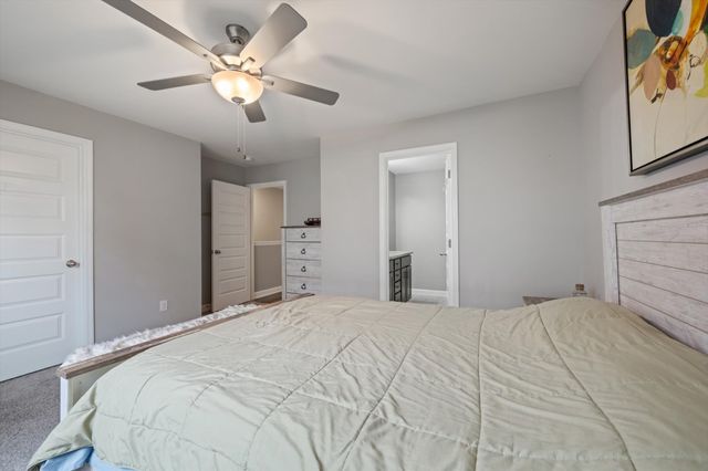 2738 Wind Gap Dr, Columbia, TN 38401