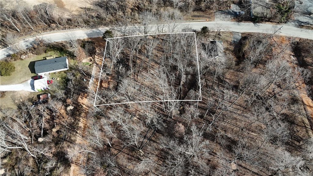 Lopez Drive, Rogers, AR 72758