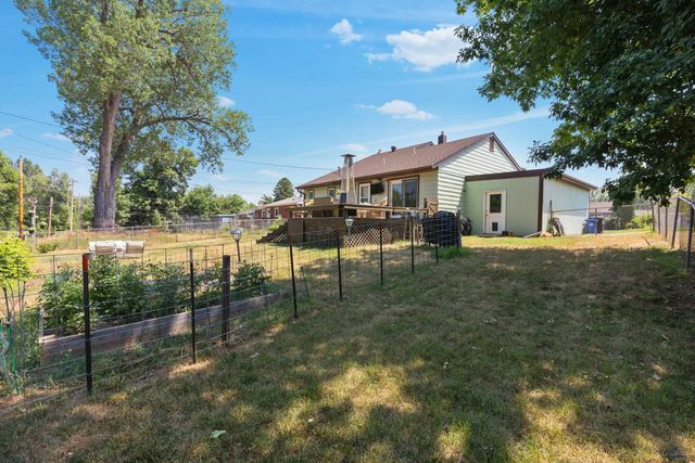 3518 BROOKSIDE DR, Rapid City, SD 57702