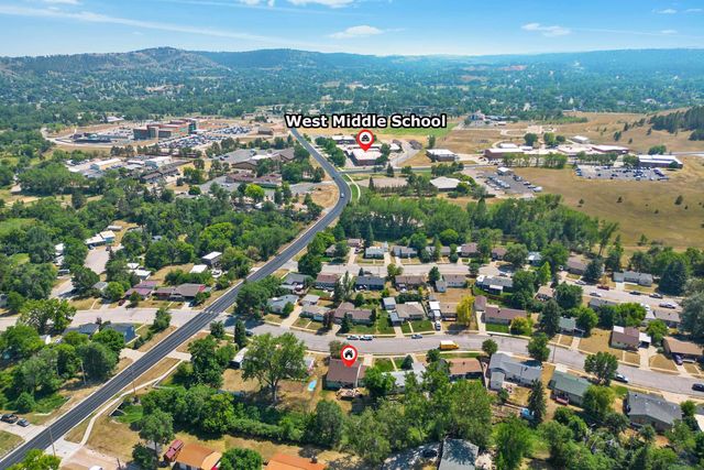 3518 BROOKSIDE DR, Rapid City, SD 57702