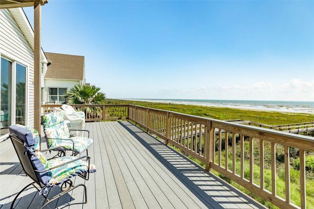 20911 W Sand Hill Drive, Galveston, TX 77554