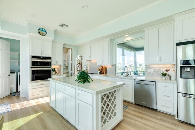 20911 W Sand Hill Drive, Galveston, TX 77554