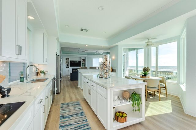 20911 W Sand Hill Drive, Galveston, TX 77554