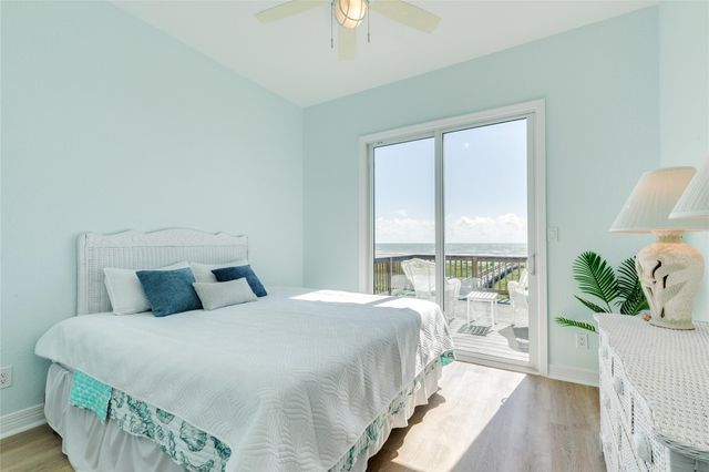 20911 W Sand Hill Drive, Galveston, TX 77554