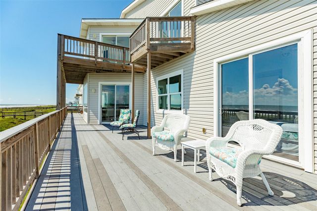 20911 W Sand Hill Drive, Galveston, TX 77554