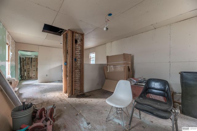 2507 Bancroft Street, Omaha, NE 68105