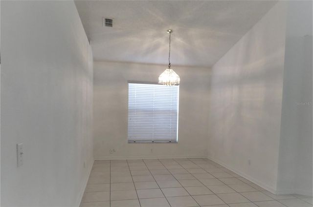 8613 FAWN CREEK DRIVE, Tampa, FL 33626