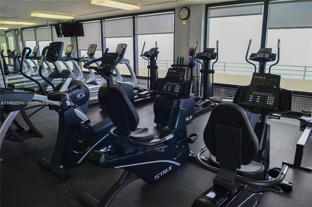 5555 Collins Ave 4A, Miami Beach, FL 33140