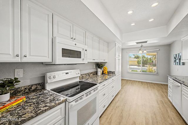9426 W NEWPORT Drive, Sun City, AZ 85351