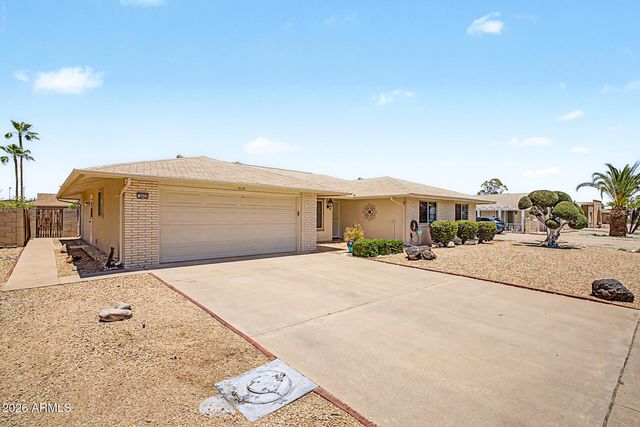 9426 W NEWPORT Drive, Sun City, AZ 85351