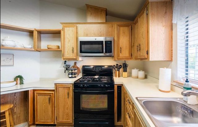 74711 Dillon Road 550, Desert Hot Springs, CA 92241