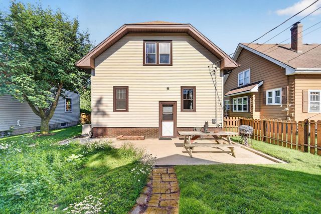 1127 Jefferson STREET, Racine, WI 53404