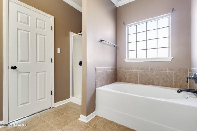 107 Hidden Hills Drive, Youngsville, LA 70592