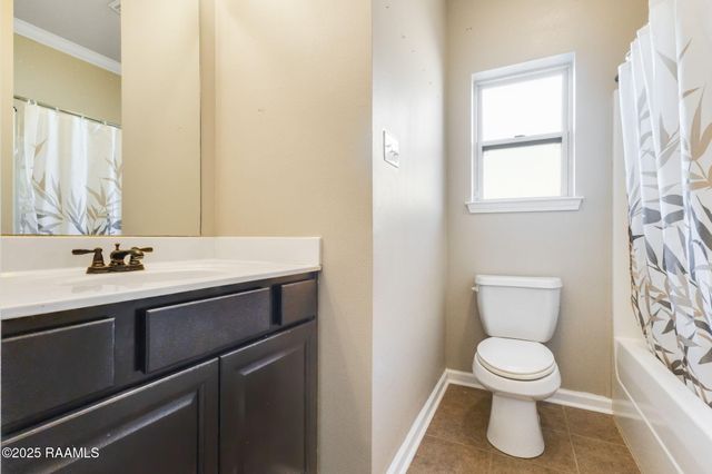 107 Hidden Hills Drive, Youngsville, LA 70592