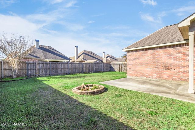 107 Hidden Hills Drive, Youngsville, LA 70592