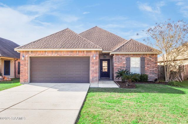107 Hidden Hills Drive, Youngsville, LA 70592