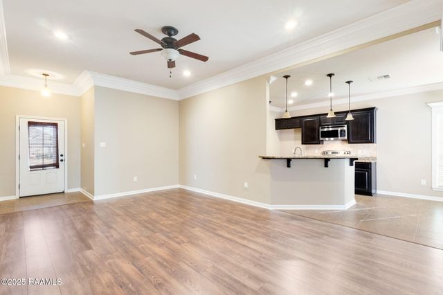 107 Hidden Hills Drive, Youngsville, LA 70592