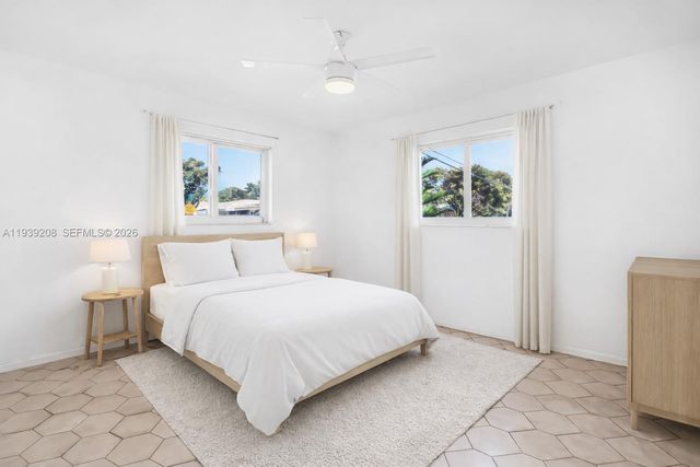 137 NE 1st Ct a, Dania Beach, FL 33004