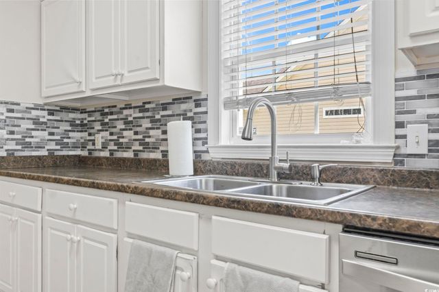 176 Whispering Oaks Dr., Longs, SC 29568