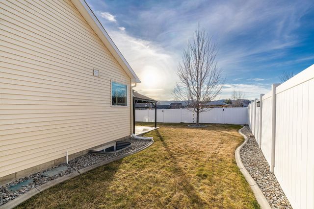 3826 S Morrow Ln, Spokane Valley, WA 99206