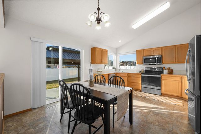 3826 S Morrow Ln, Spokane Valley, WA 99206