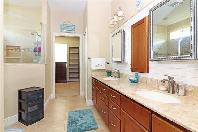 6104 HUNTERS RIDGE AVENUE, Leesburg, FL 34748