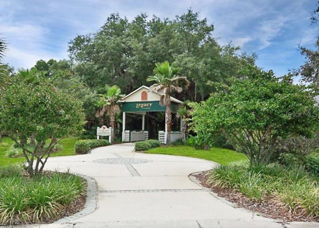 6104 HUNTERS RIDGE AVENUE, Leesburg, FL 34748
