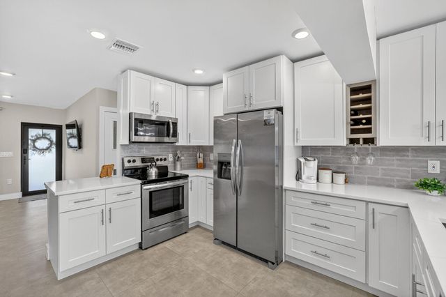 254 NE 20th Street, Delray Beach, FL 33444