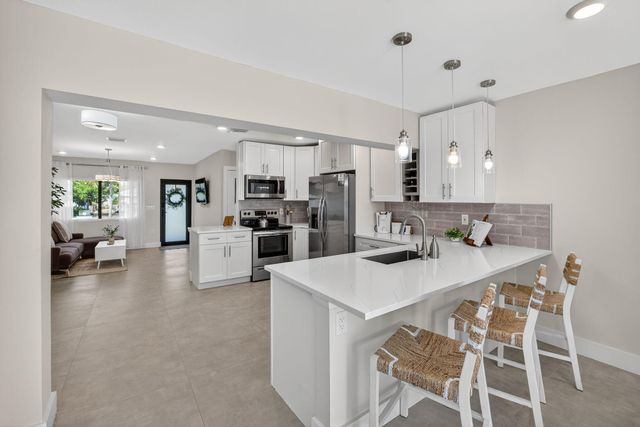 254 NE 20th Street, Delray Beach, FL 33444