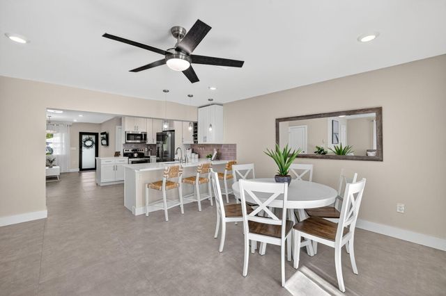 254 NE 20th Street, Delray Beach, FL 33444