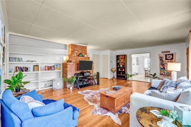 13505 Hatteras, Valley Glen, CA 91401