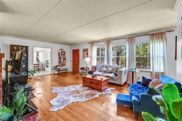 13505 Hatteras, Valley Glen, CA 91401