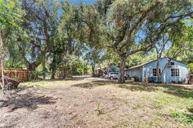 13505 Hatteras, Valley Glen, CA 91401