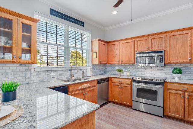 5706 Wood Ridge Drive, Shreveport, LA 71119