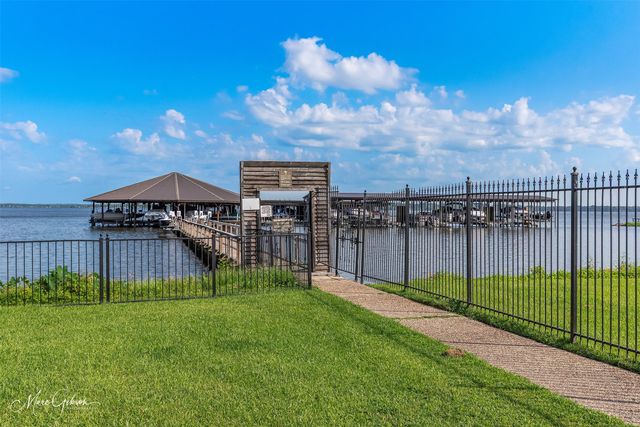 5706 Wood Ridge Drive, Shreveport, LA 71119