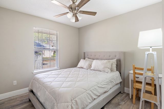 2005 Cardinal Lane, Navarre, FL 32566