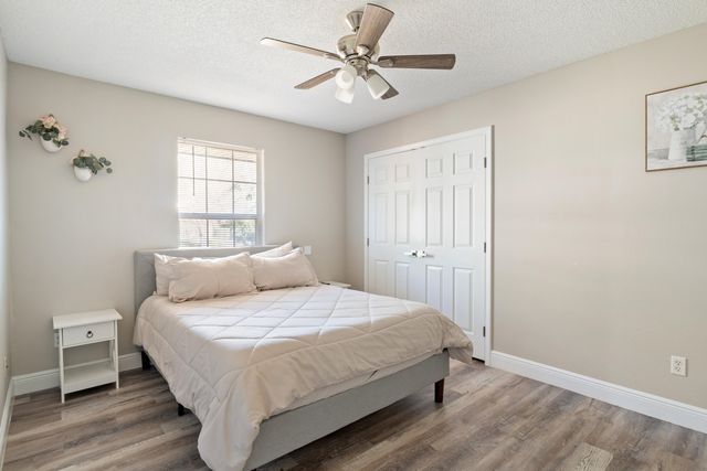 2005 Cardinal Lane, Navarre, FL 32566