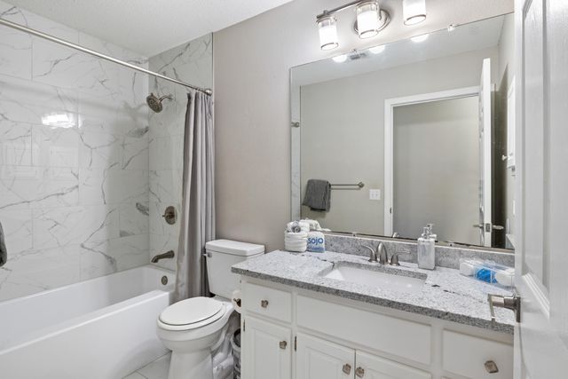 2005 Cardinal Lane, Navarre, FL 32566