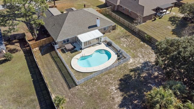 2005 Cardinal Lane, Navarre, FL 32566