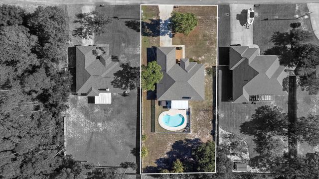 2005 Cardinal Lane, Navarre, FL 32566
