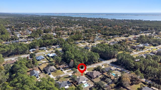 2005 Cardinal Lane, Navarre, FL 32566