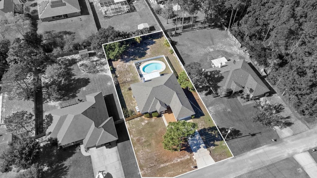 2005 Cardinal Lane, Navarre, FL 32566