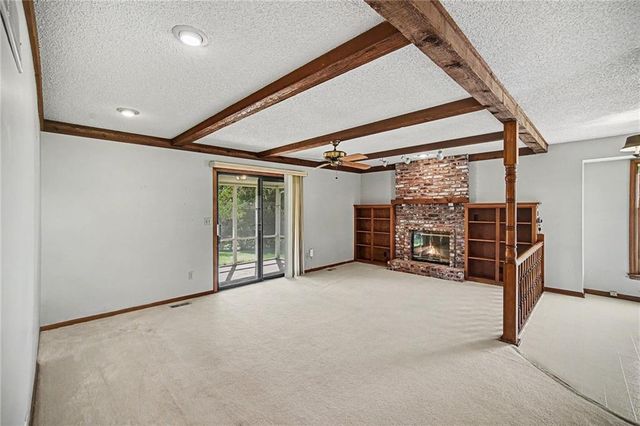 3707 E 114th Terrace, Kansas City, MO 64137