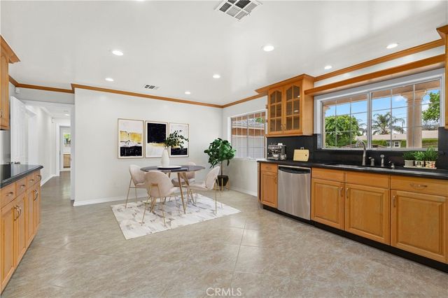 6508 Mammoth Avenue, Valley Glen, CA 91401
