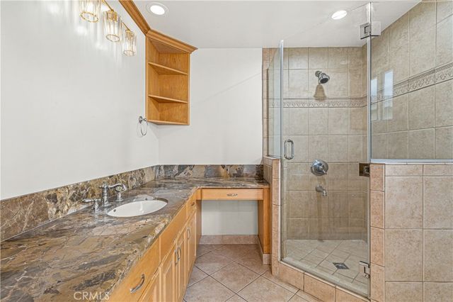6508 Mammoth Avenue, Valley Glen, CA 91401