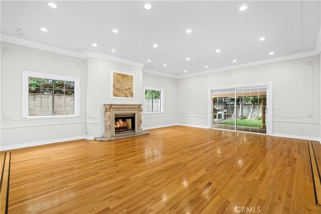 6508 Mammoth Avenue, Valley Glen, CA 91401
