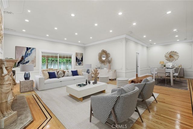 6508 Mammoth Avenue, Valley Glen, CA 91401