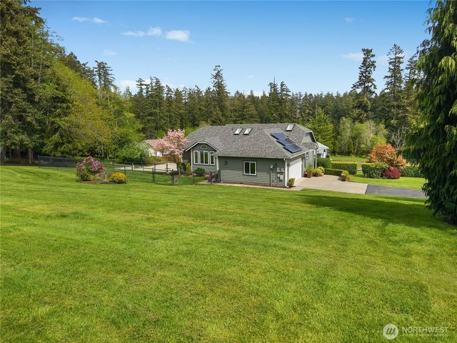 8434 Baird Road NE, Olympia, WA 98516