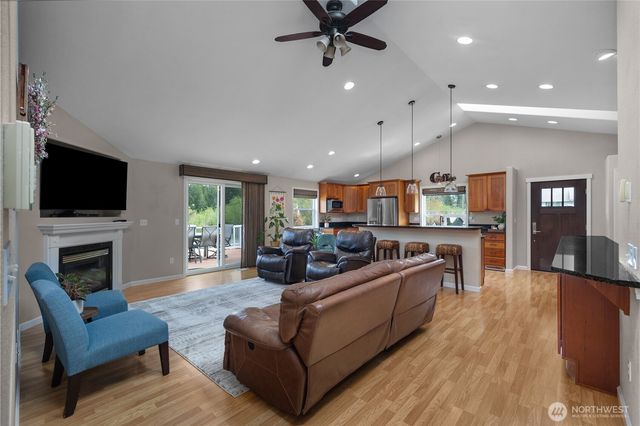 8434 Baird Road NE, Olympia, WA 98516