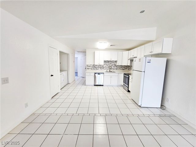 1821 Pershing Avenue B, Pahrump, NV 89048